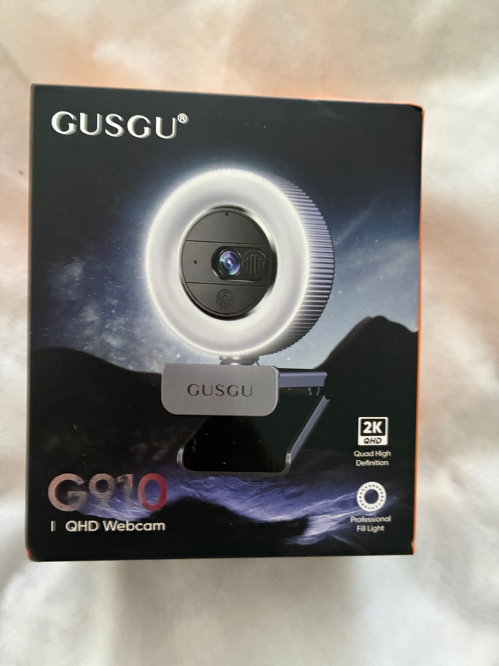 G910 QHD Webcam with Built-In Ring Light - Black